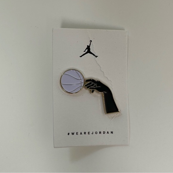 Air Jordan pin - Picture 3 of 5